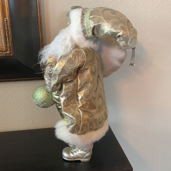 Creative Designs Santa - Picture 4 of 10